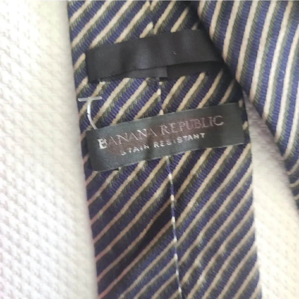 Banana Republic tie bundle of 3 new without tags